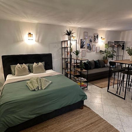 Apartment Avareen Verde Old-Town 150M To The Sea Ровин Екстериор снимка