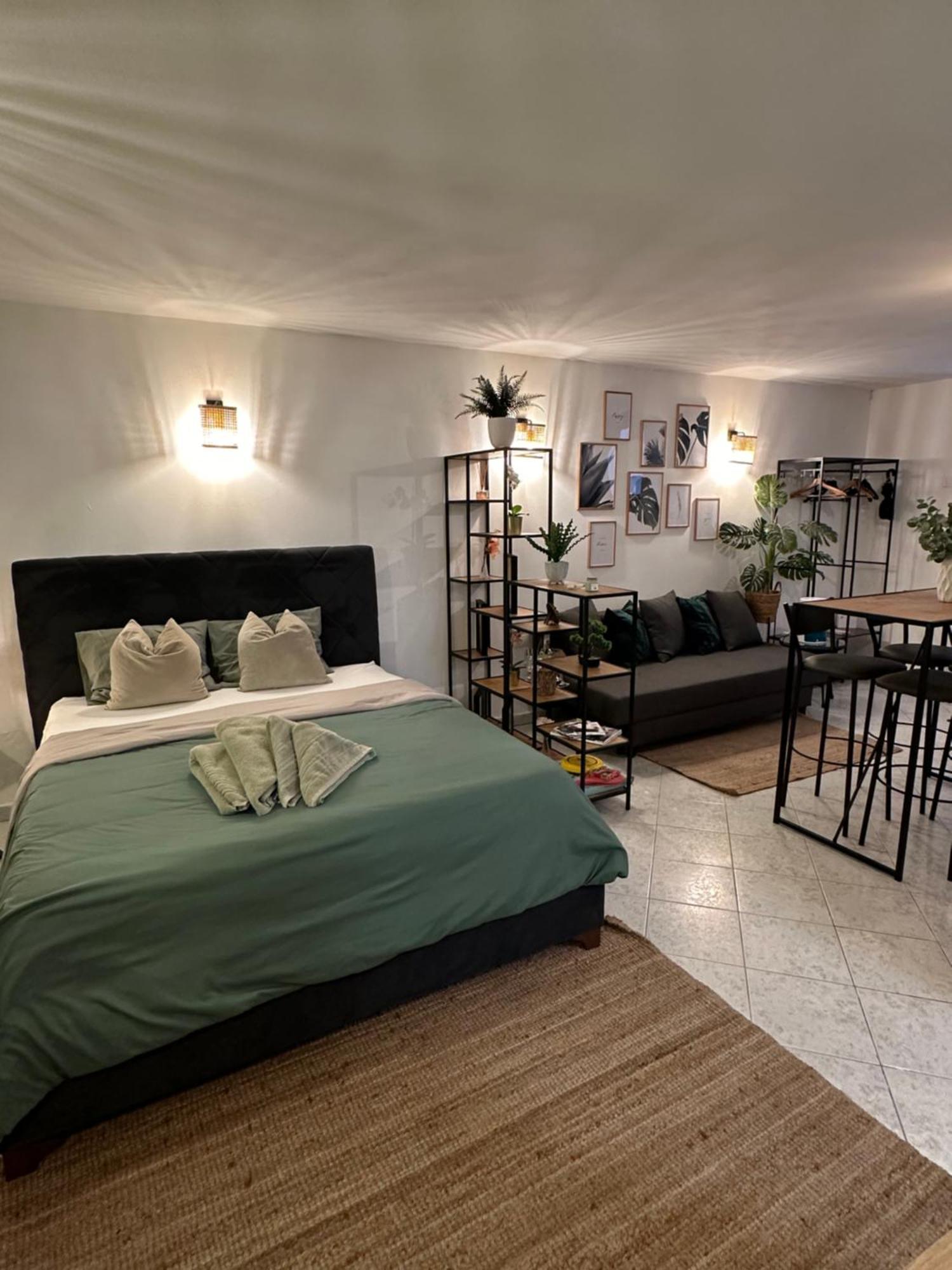 Apartment Avareen Verde Old-Town 150M To The Sea Ровин Екстериор снимка