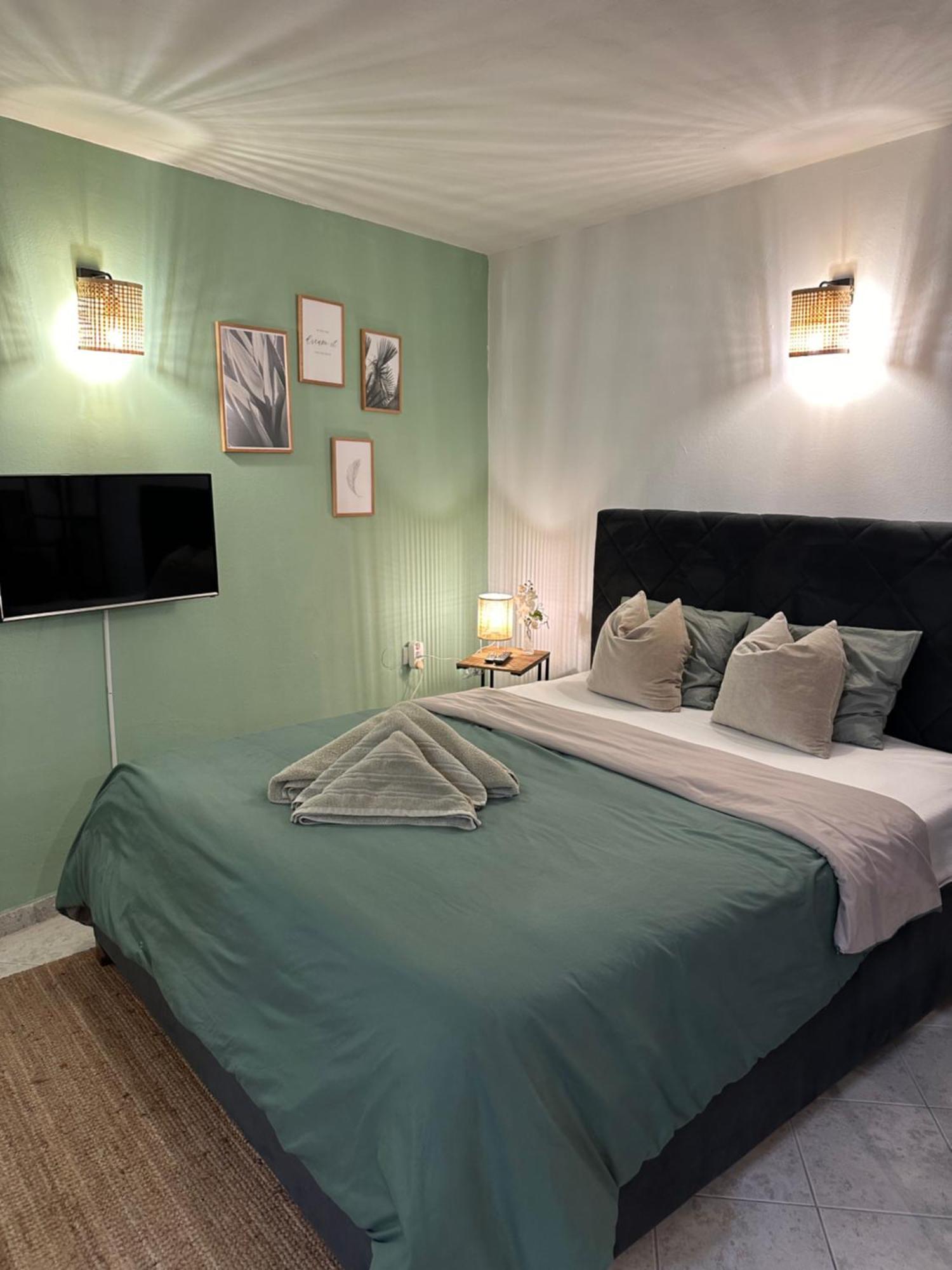 Apartment Avareen Verde Old-Town 150M To The Sea Ровин Екстериор снимка